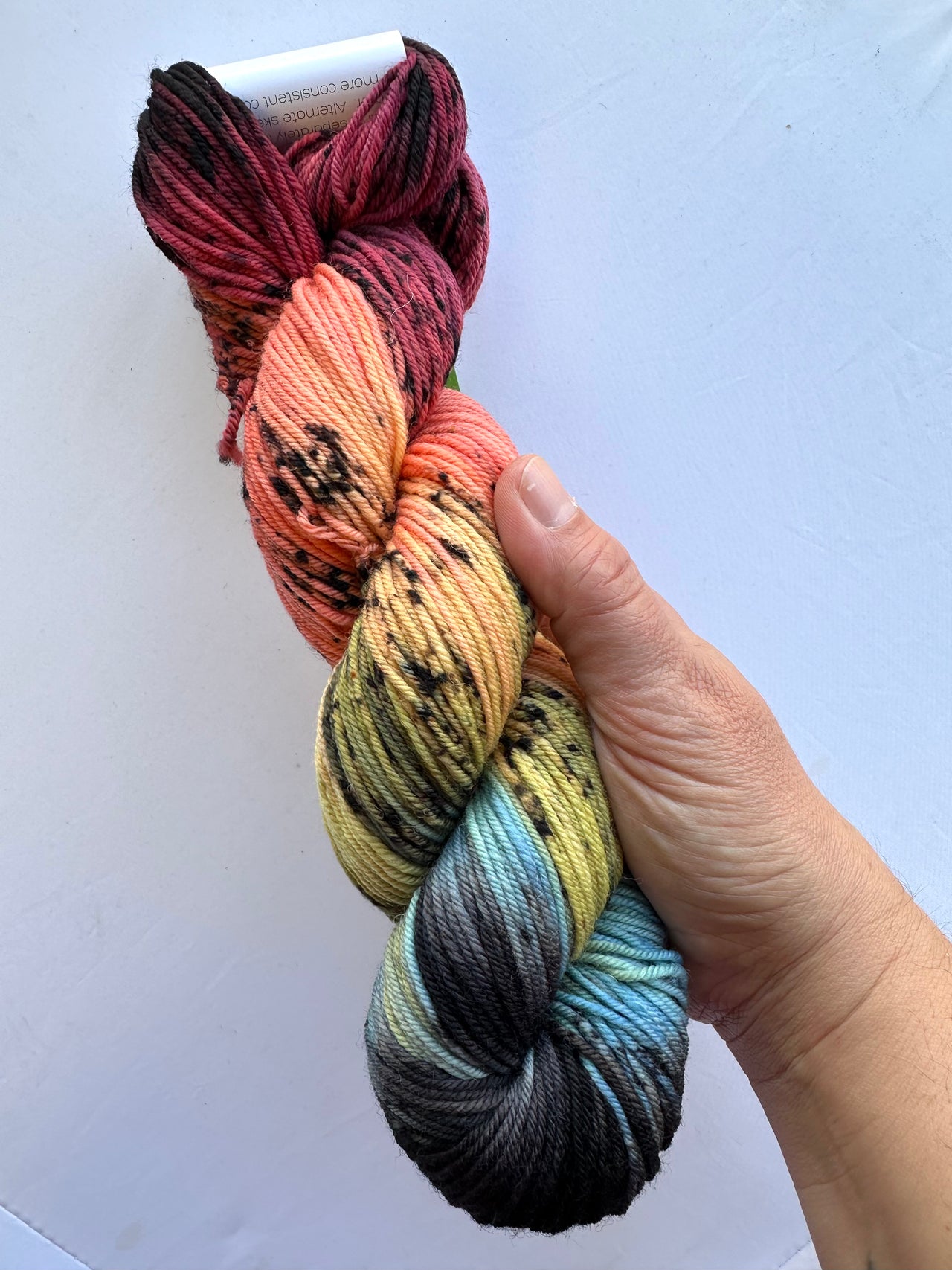 Round Mountain Fibers Willow DK - Orion Nebula
