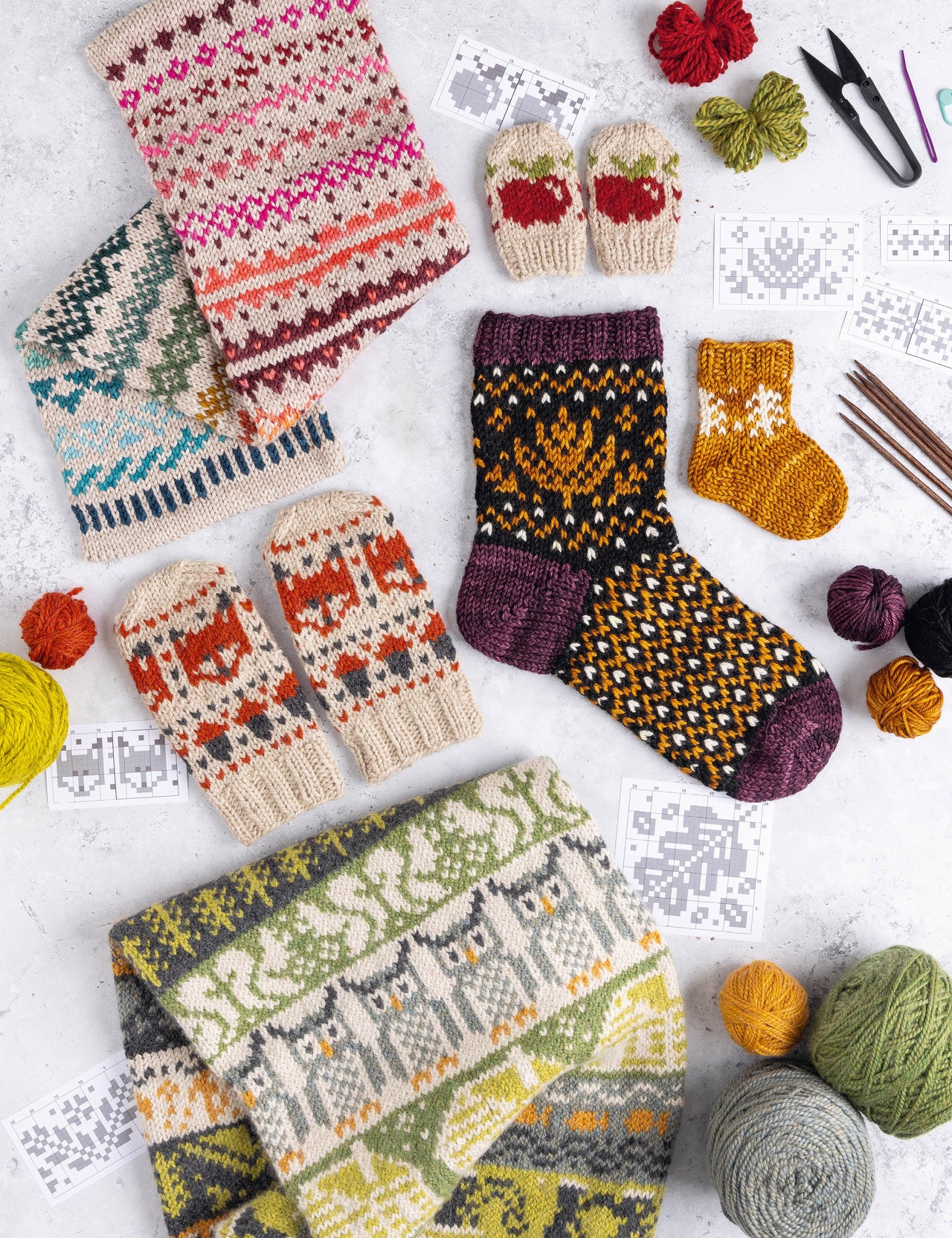 The Doodle Knit Directory: 200 playful colorwork motifs for knitted accessories